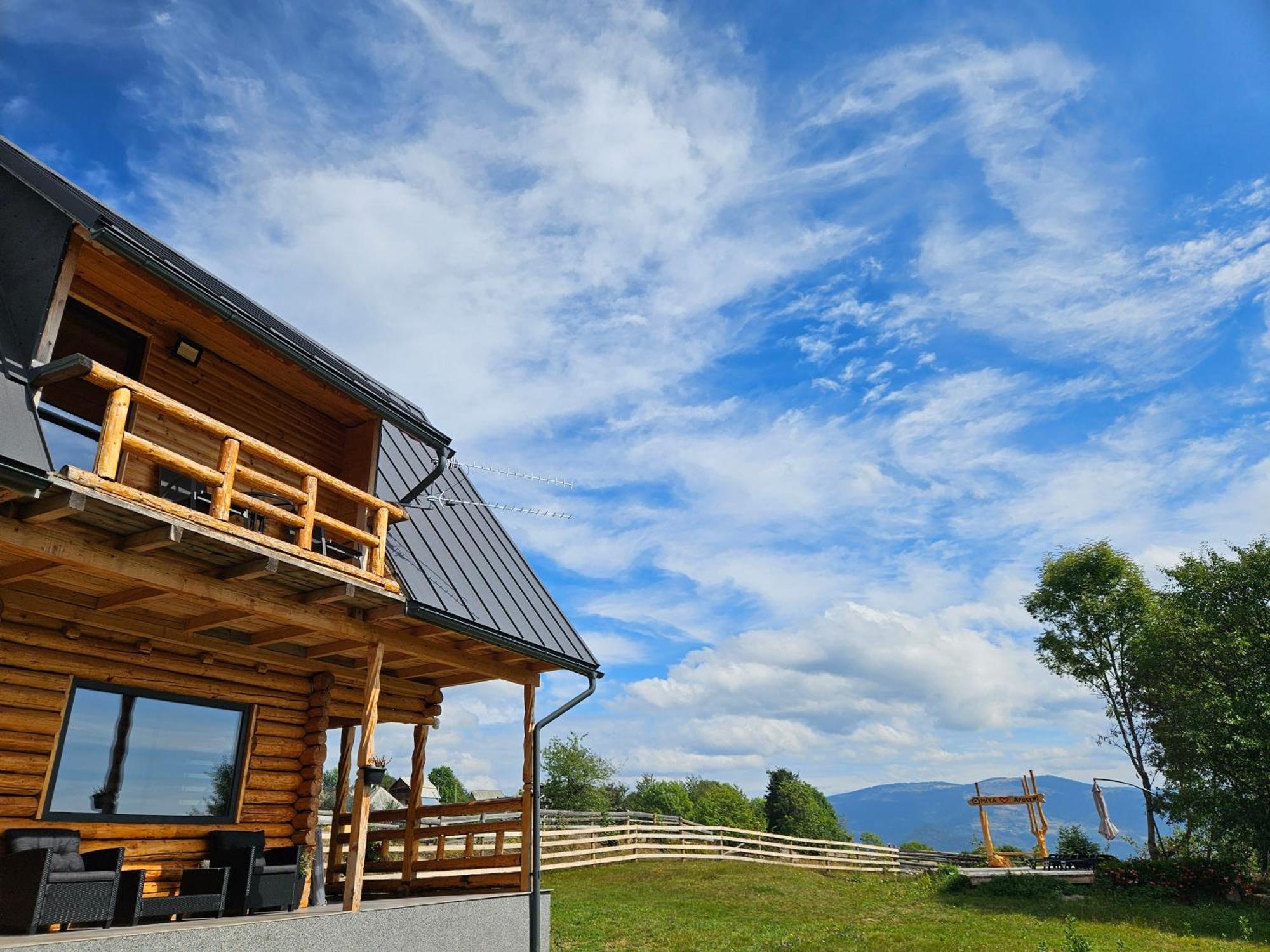 Miya Lodge